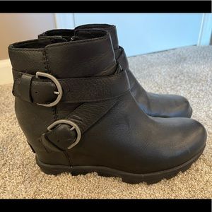 Women’s Sorel Joan of Arctic Wedge II Buckle Bootie - Black